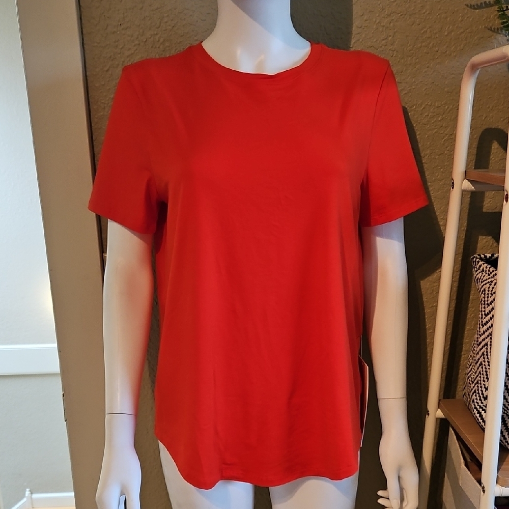 NWT LuluLemon Orange Love Crew T Size 8